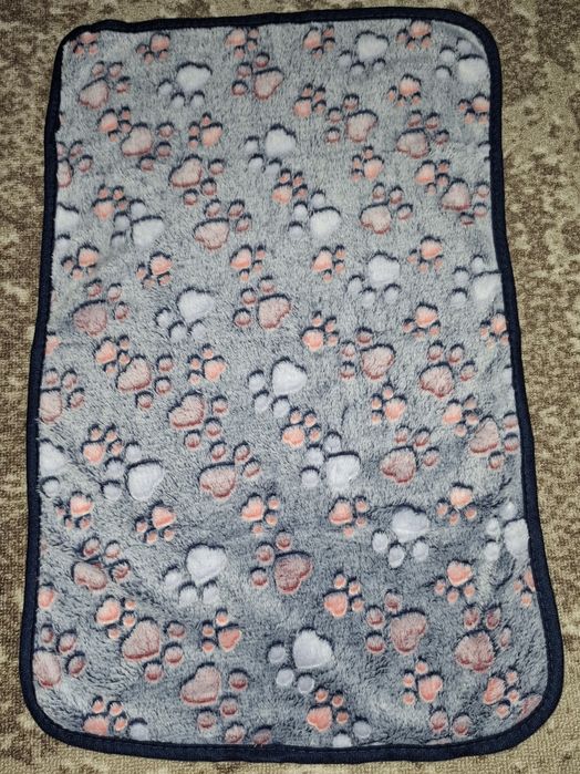 Флисовый плед, подстилка для собак и котов