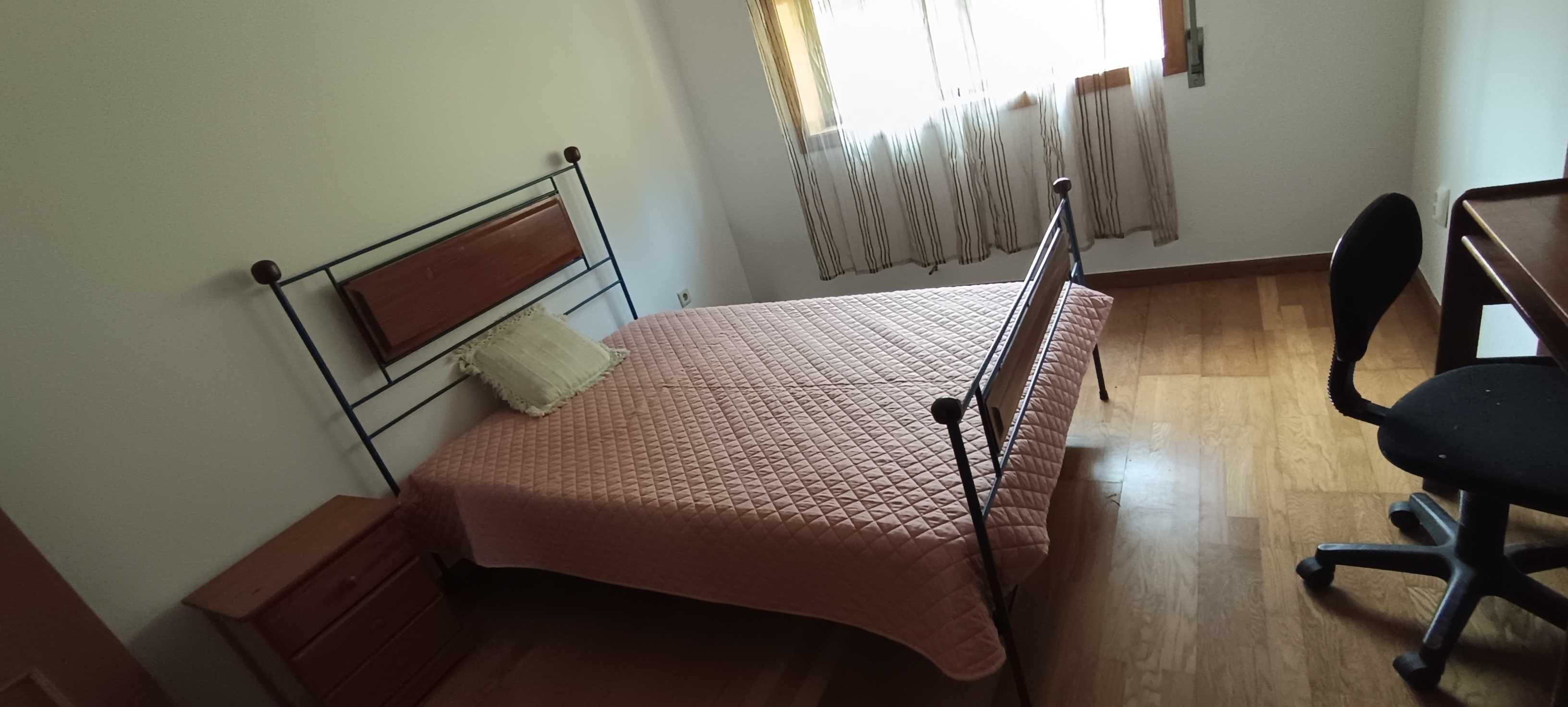 2 Quartos para meninas/estudantes