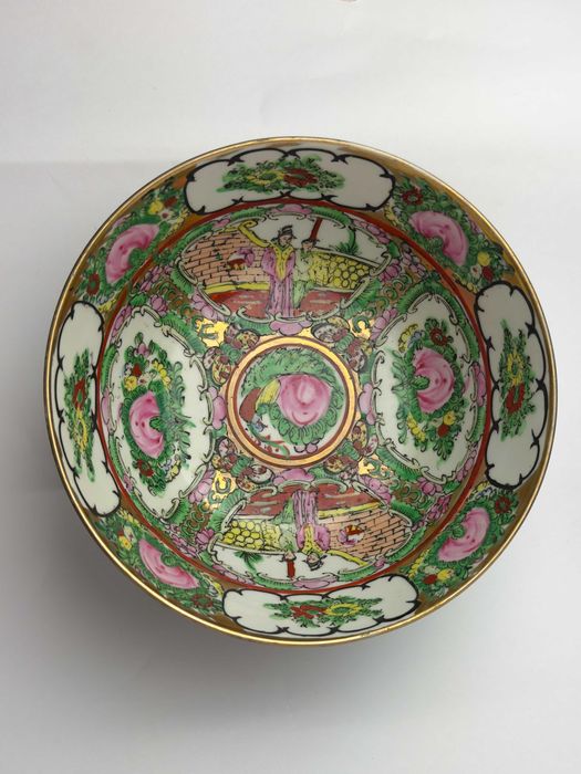 Taça de Arroz em Porcelana Chinesa, Macau, Século XX