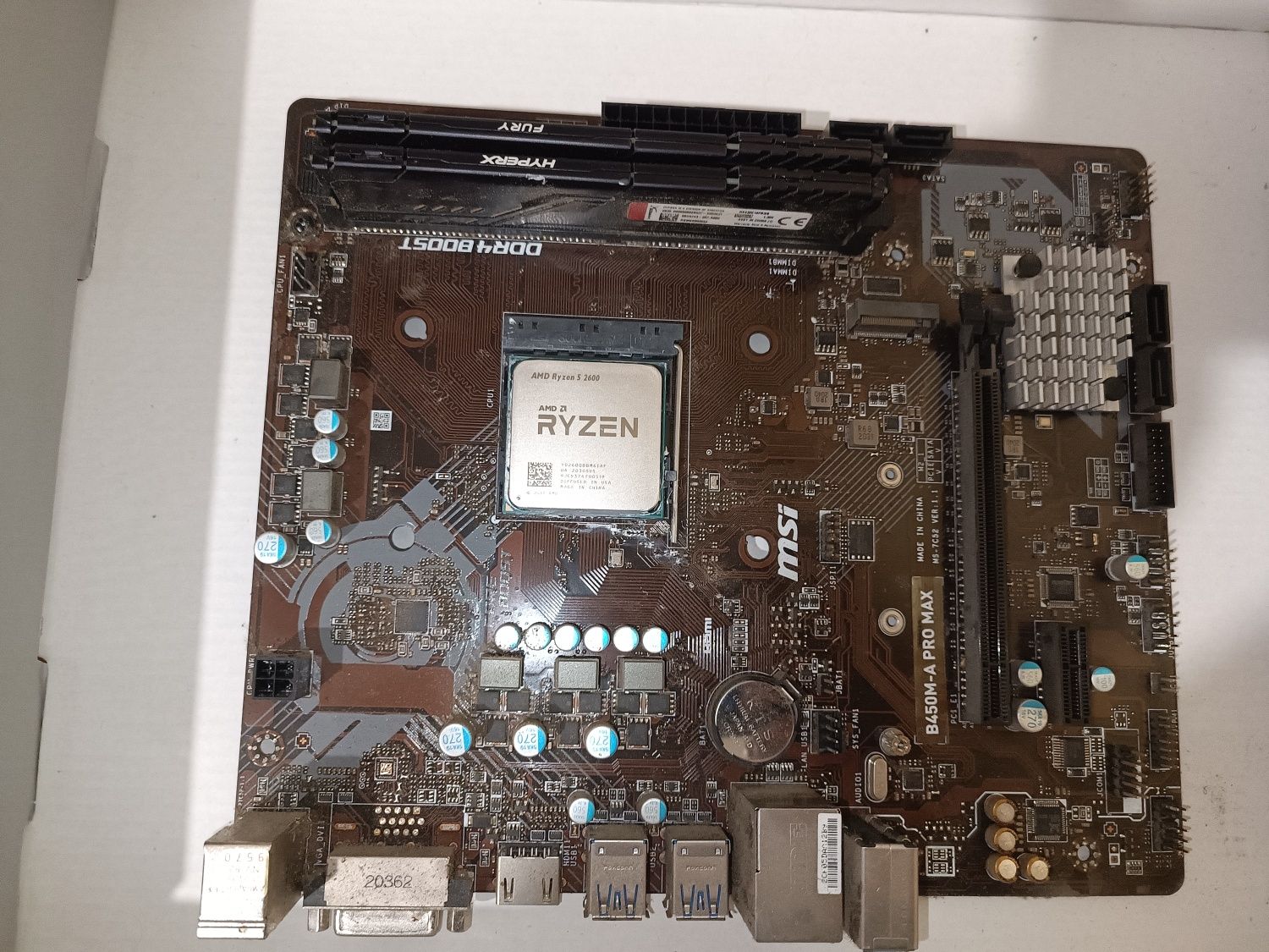 Płyta główna micro-atx MSI b450m z AMD ryze n 5  2600 16 GB ramu 3000m