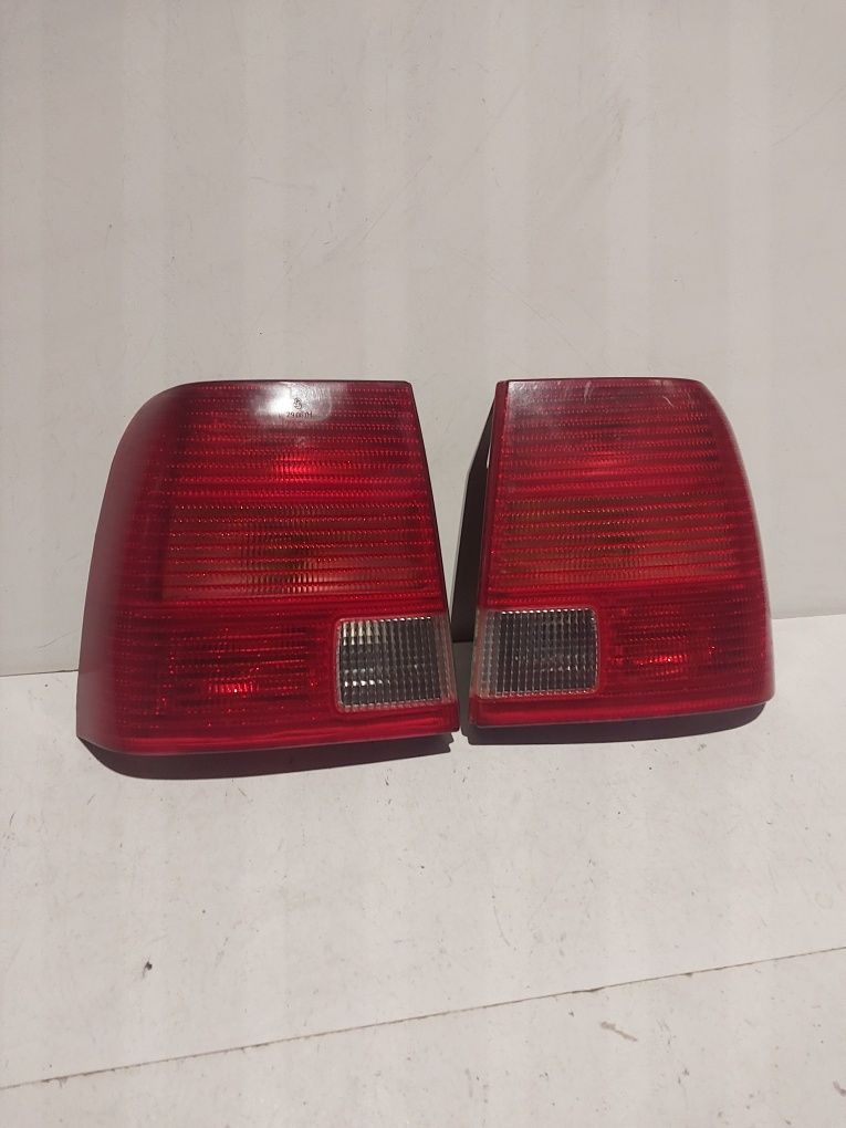 Vw Volkswagen passat b5 sedan prawa lewa tylna lampa lewy przedlift