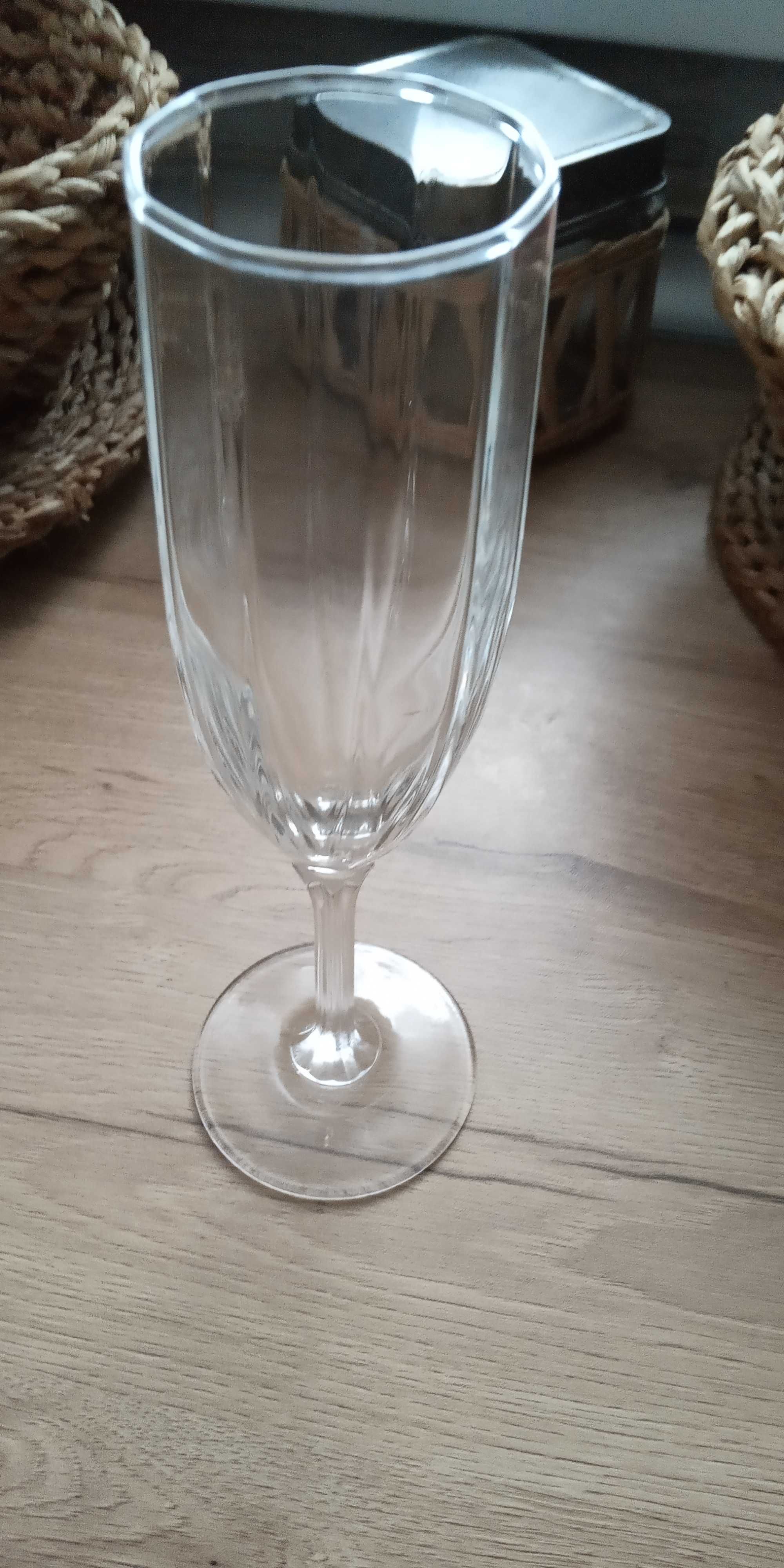 kieliszki do szampana w ciekawym kształcie 6szt