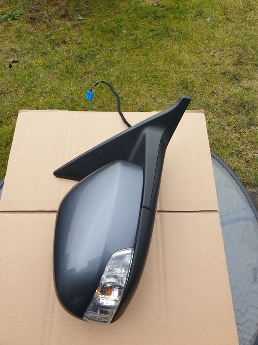 lusterko prawe volvo V50 S40 2008  rok 6 pin kolor 455