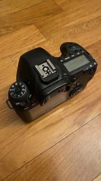 Canon 6d повноквдровий