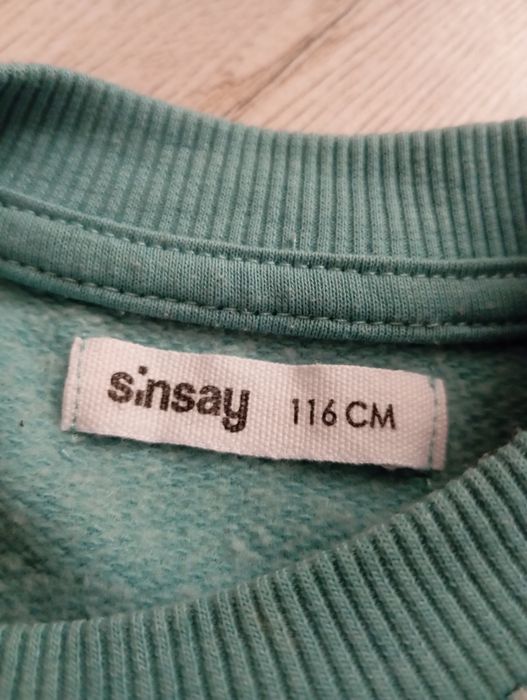 Bluza dziewczęca w miętowym odcieniu ozdobne serca