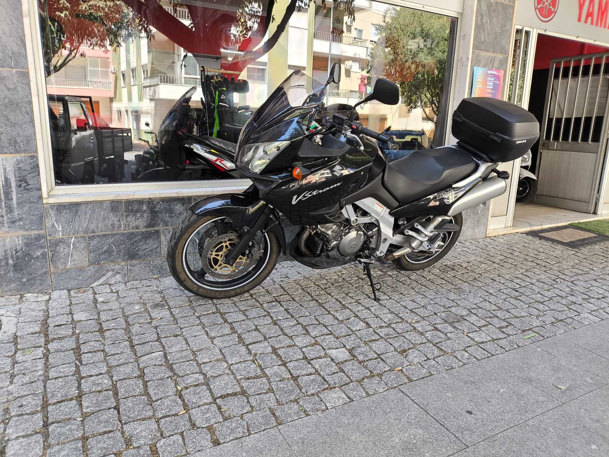 Suzuki V-Strom DL 1000