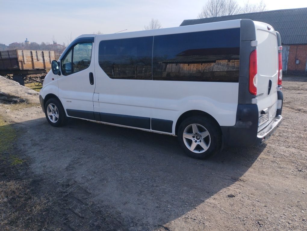 Рено трафік 2.0 гарний стан