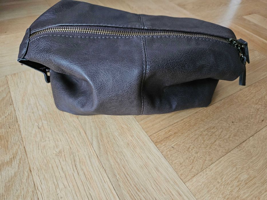 Męska kosmetyczka brązowa