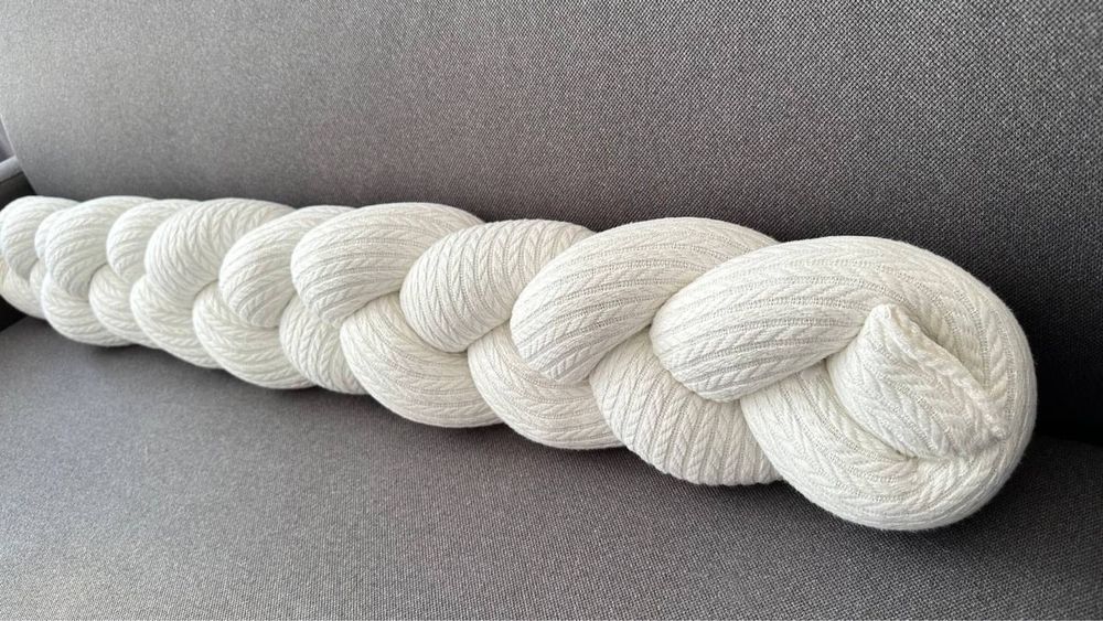 Косичка в ліжко