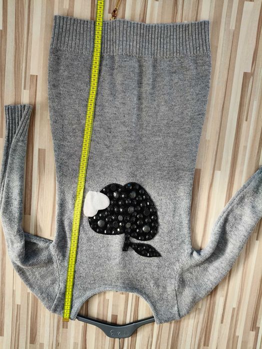 Sukienka tunika szara na zimę, z nadrukiem S