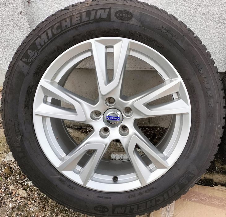 Felgi aluminiowe i opony zimowe Volvo XC60 XC90 7,5x18 ET52,5 5x108