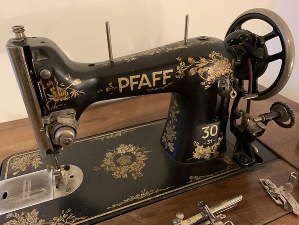Máquina de costura PFAFF 30