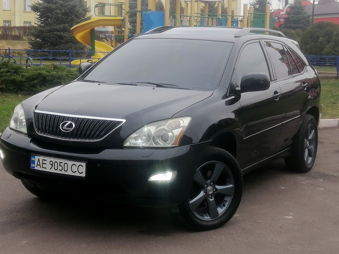 Продам свой  LEXUS RX