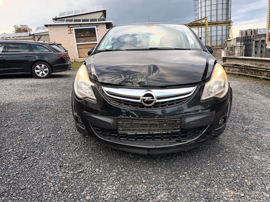 Opel corsa 1.2 benzyna