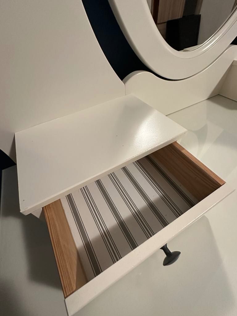 Toaletka Ikea biała hemnes