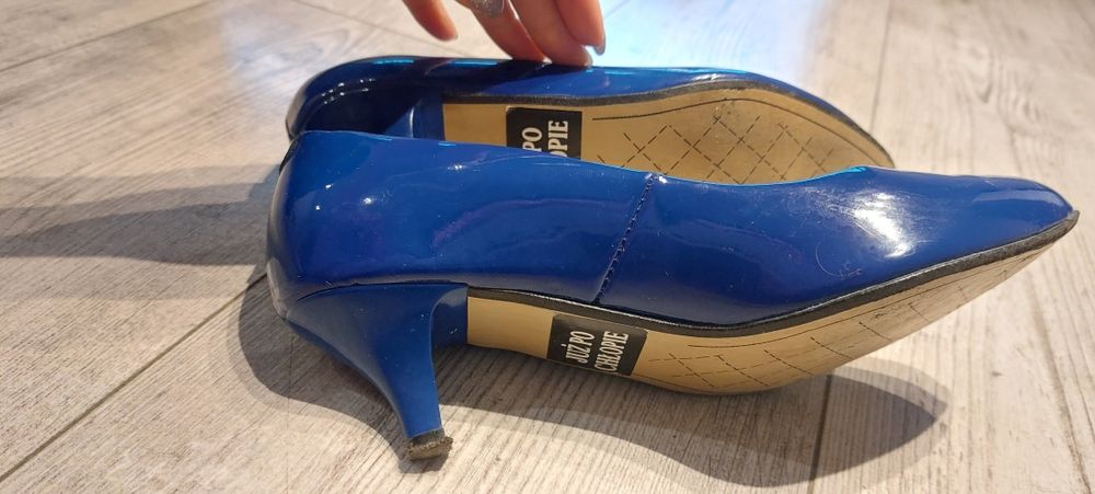 Buty ślubne chabrowe