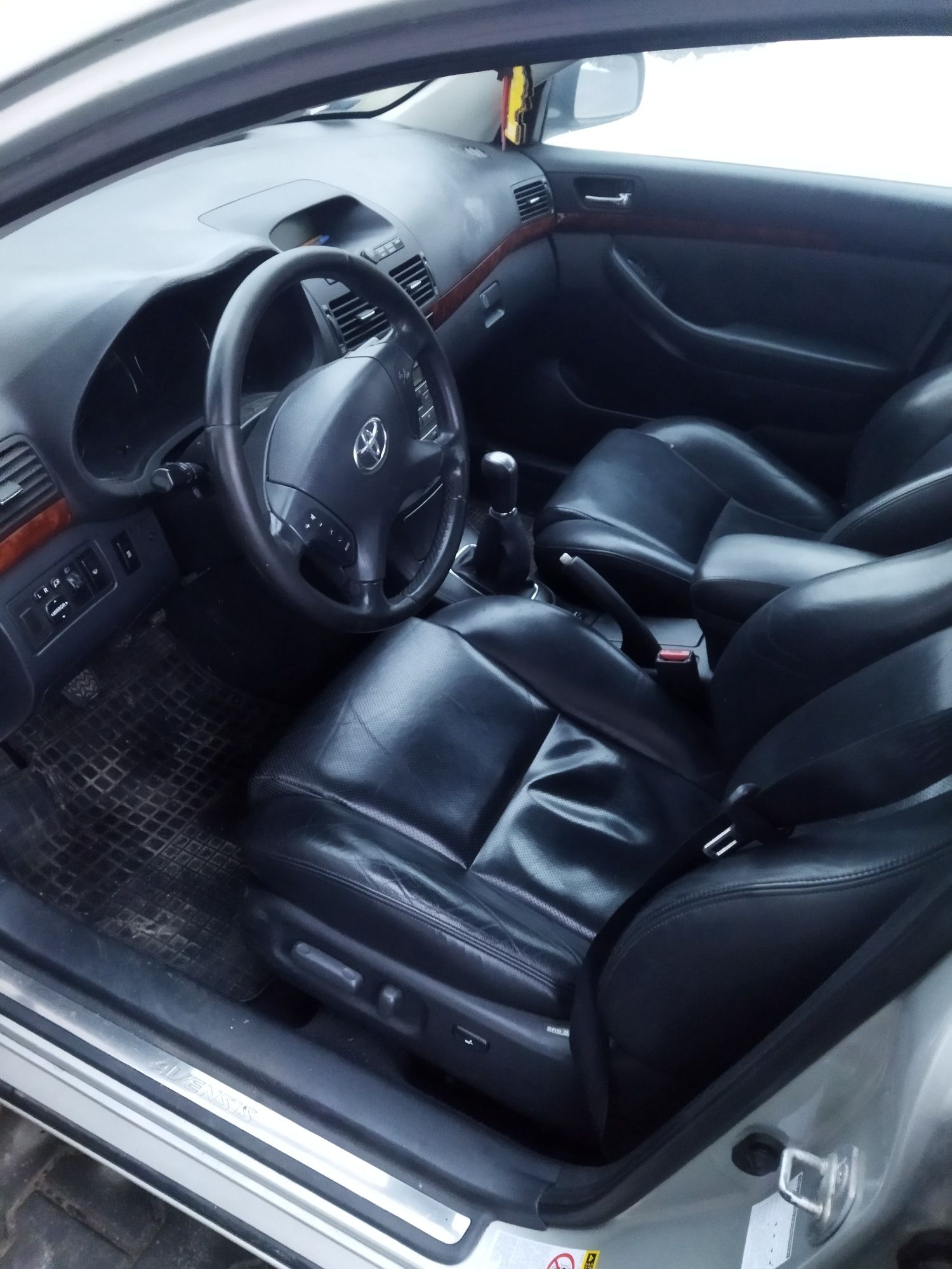 Toyota Avensis  D4D 2.0 skóra