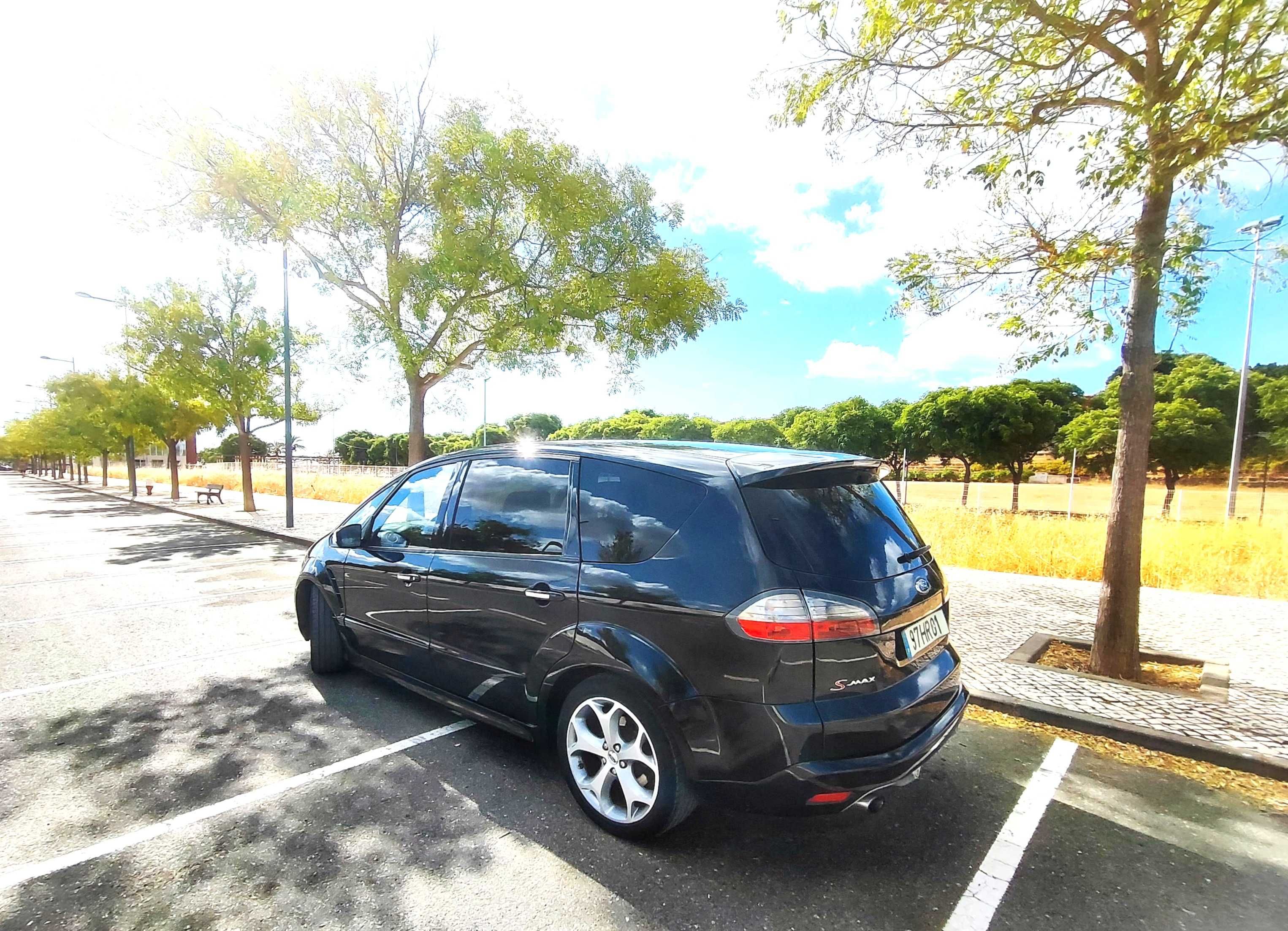 Ford S-MAX 2.2 TDCi - 175cv – Familiar Espaçoso  7 L – Full Extras