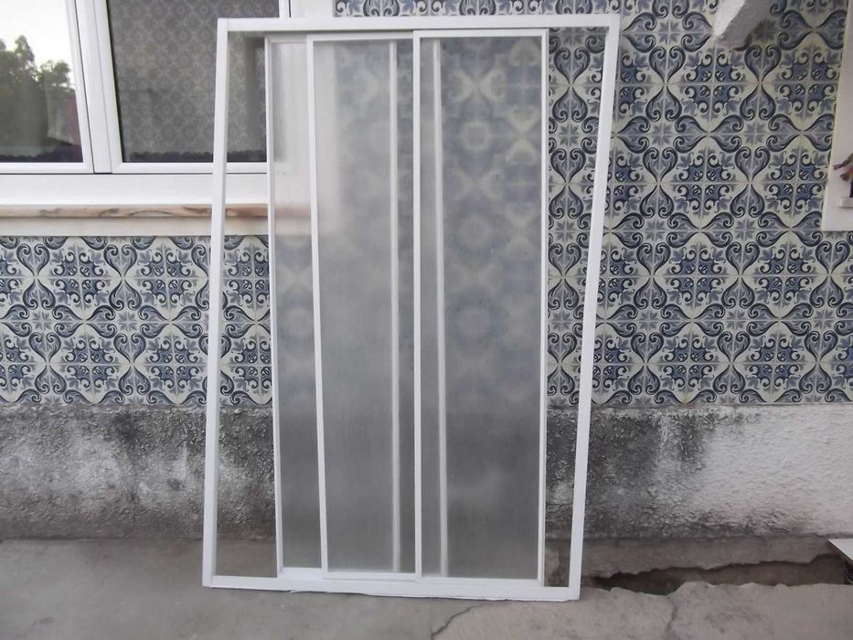 Resguardo WC para base ou banheira três portas