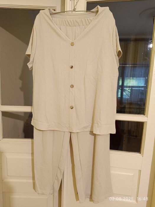 Костюм брючный 54-56-58 р.