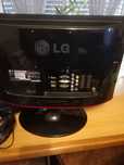Vendo uma TV marca LG