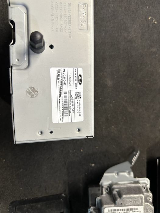 Мультимедиа ford escape mk4