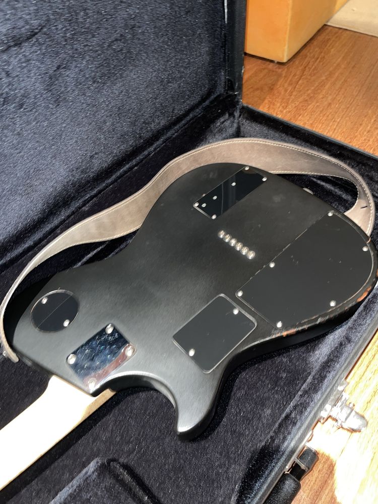 Guitarra Manson MB customizada (made in Portugal)