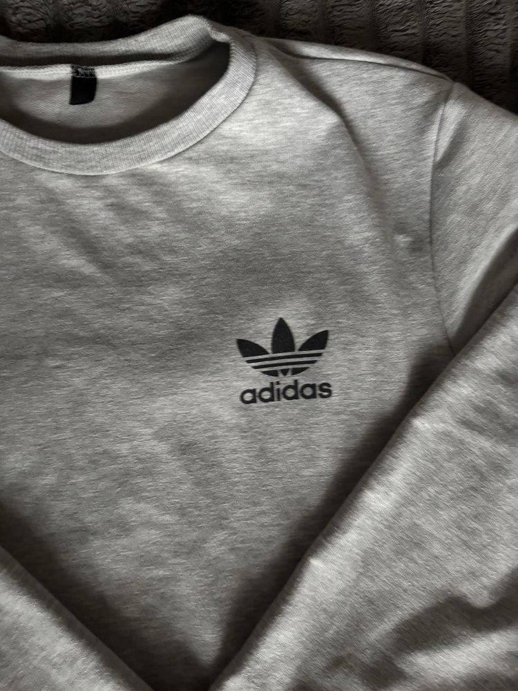 Кофта сіра Adidas