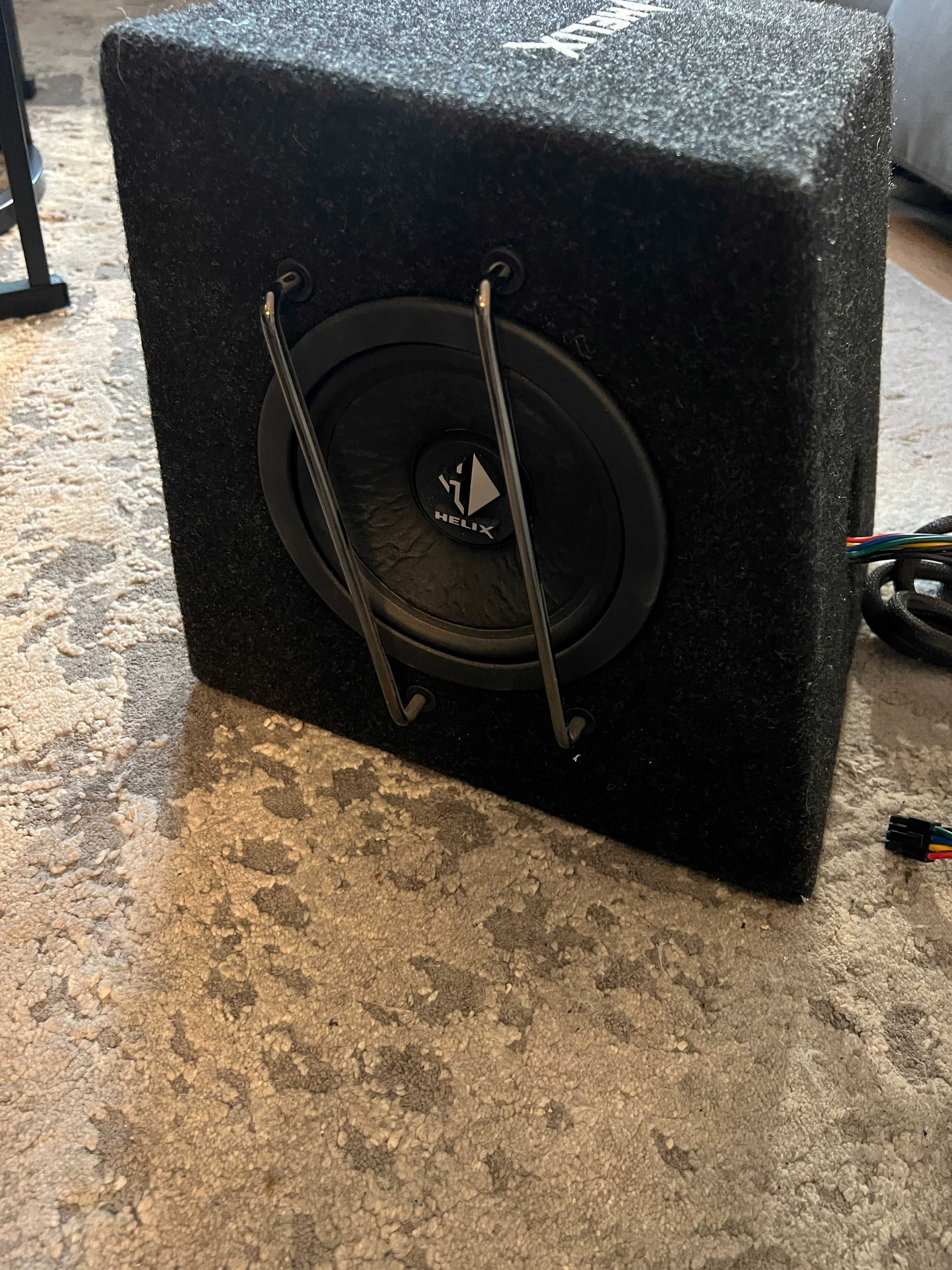 Subwoofer sub skrzynia basowa głośnik Helix match dsp