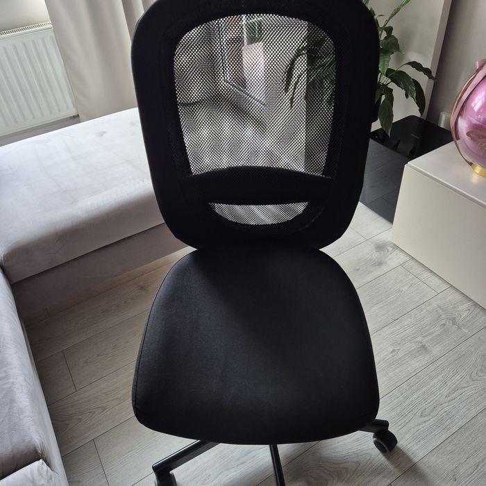 Krzesło obrotowe do biurka Ikea czarne