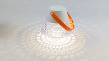 Лампа Crystal LED – нічник, кемпінговий ліхтар і проєктор світла