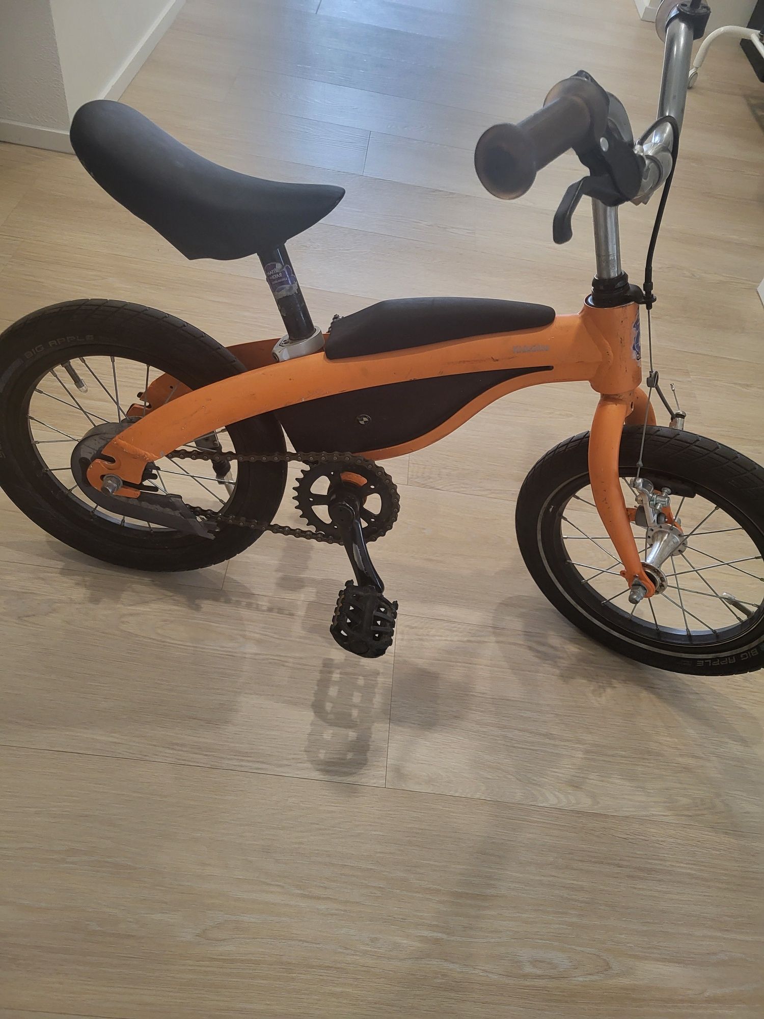 Велосипед BMW kidsbike