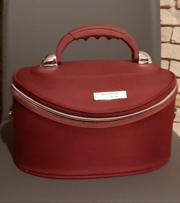 Kuferek kosmetyczka damska