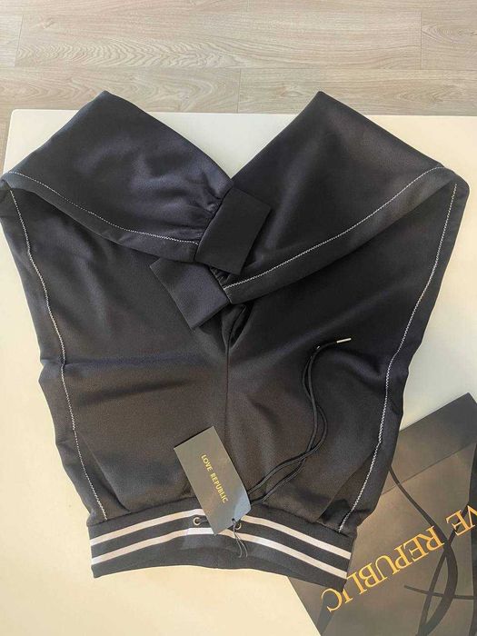 Брюки демисезон штаны джинсы женские черные весна- осень Love Republic