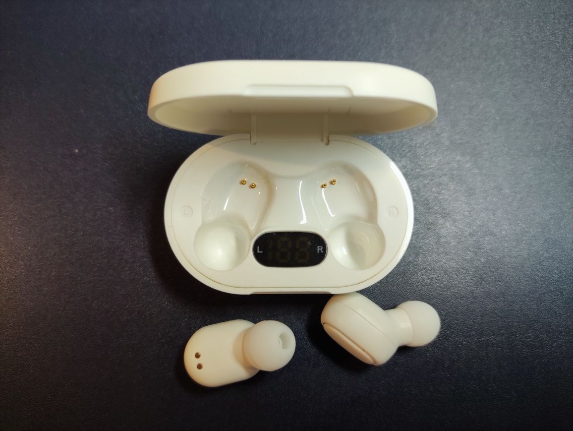 Słuchawki bluetooth, bezprzewodowe, z wyświetlaczem. NOWE.