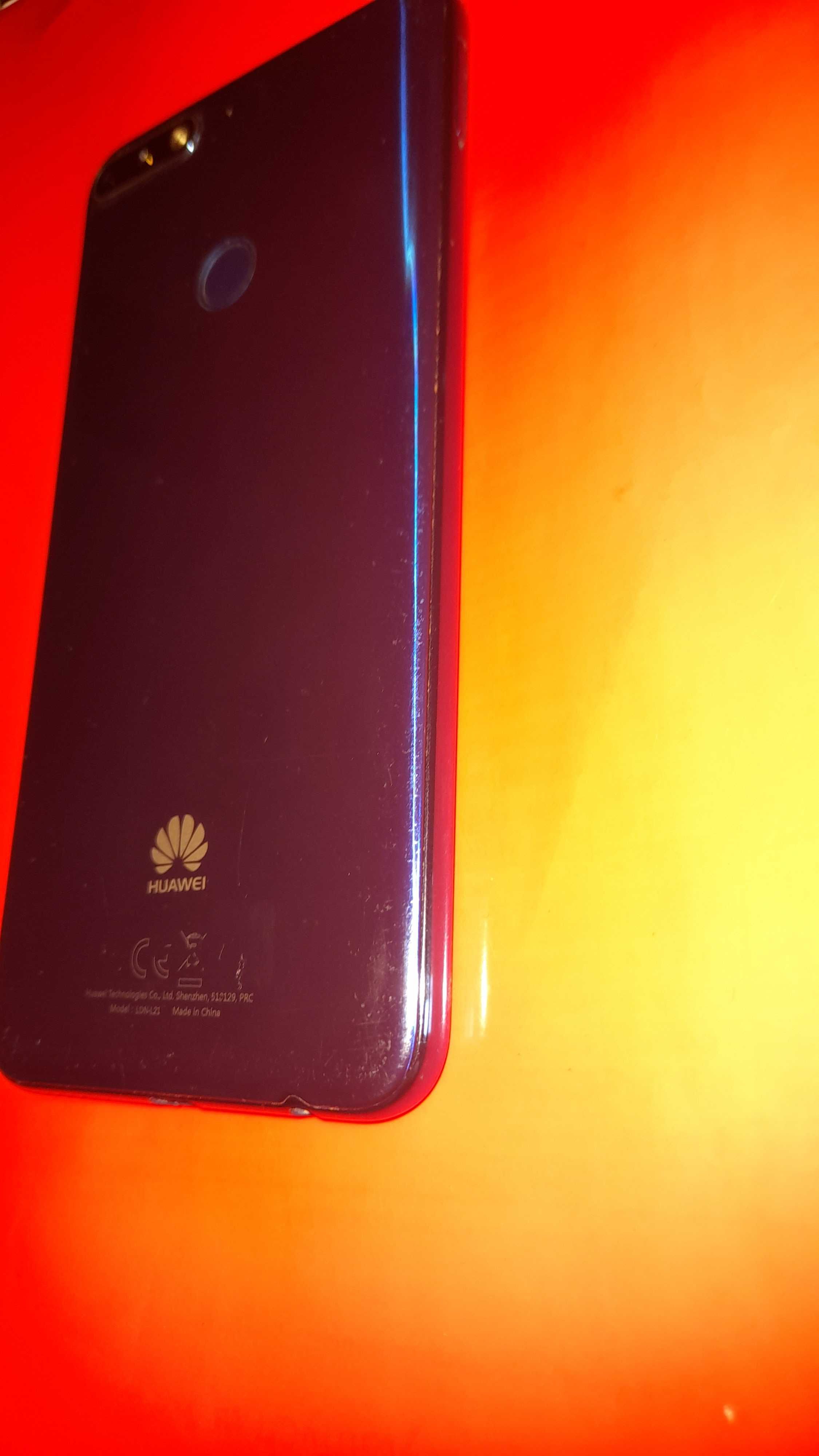 Smartfon Huawei Y7 Prime 2018 3 GB / 32 GB czarny