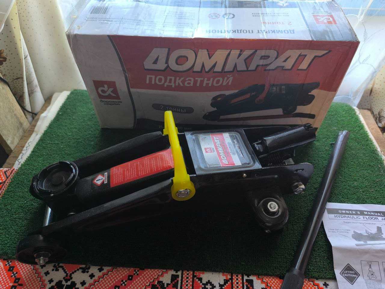 Домкрат механический 1т. 100/350мм.  з трещіткою .