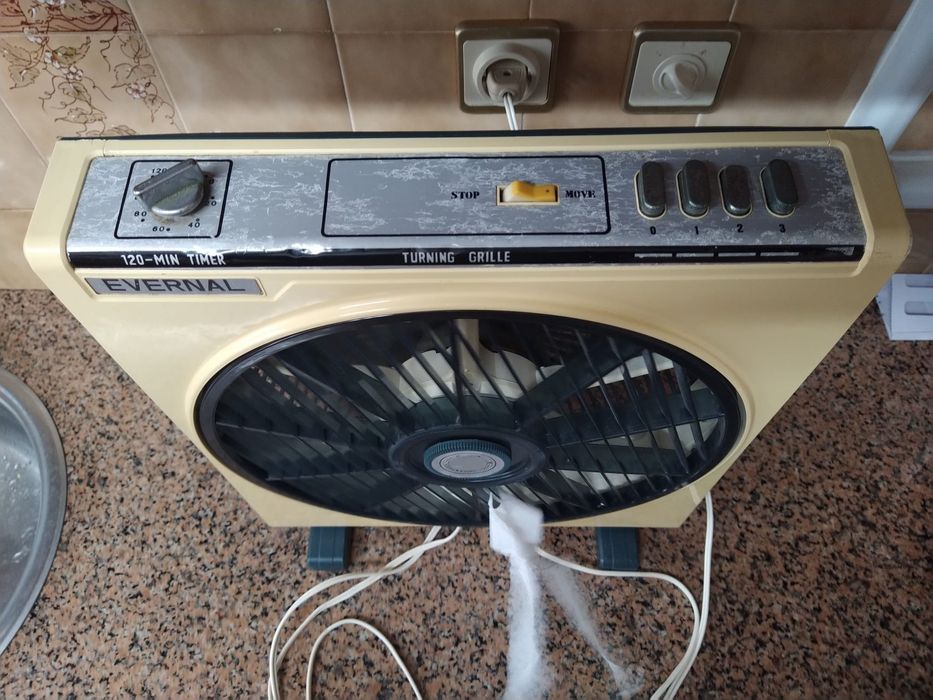 Ventilador ventoinha ar frio casa quarto apartamento vivenda carro.