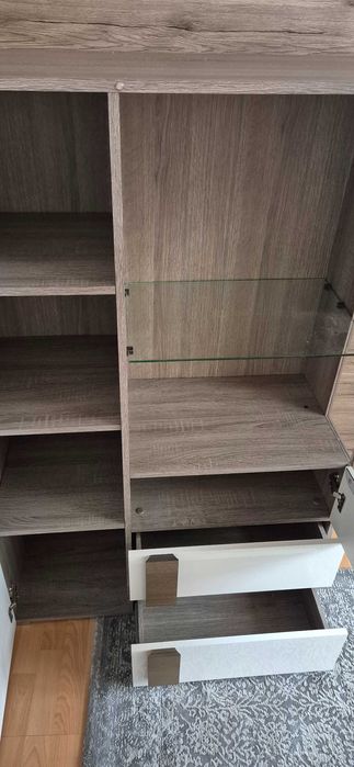 Witryna komoda biała + drzewo bdb stan