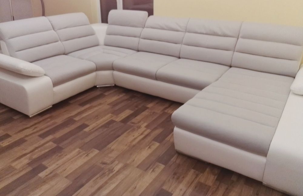 Meble salon jadalnia - narożnik + stół + krzesła