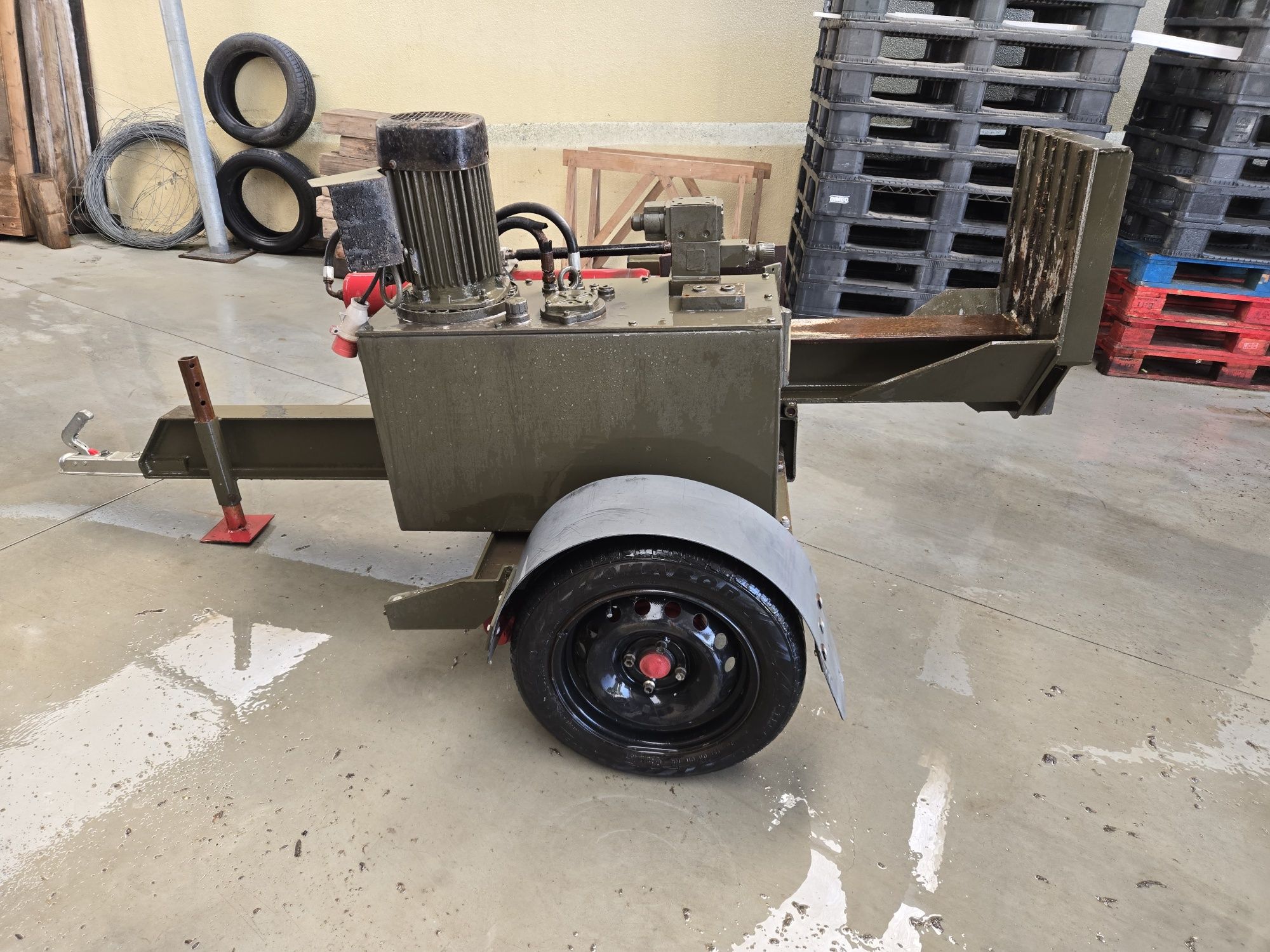Rachador de lenha 15 Ton, trifasico