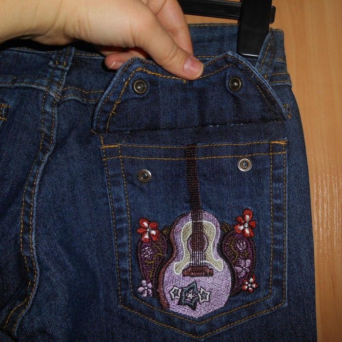 джинсы подростковые женские с вышивкой 46 размер (27 по бирке)