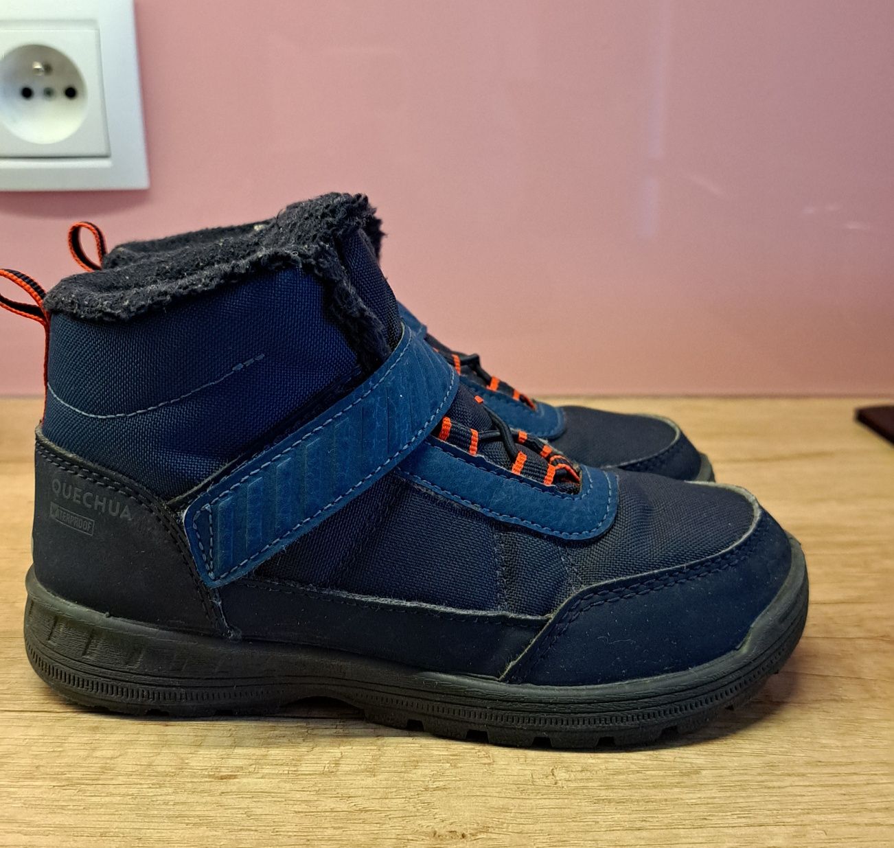 Buty chłopięce Decathlon Quechua jesienno/zimowe rozmiar 28