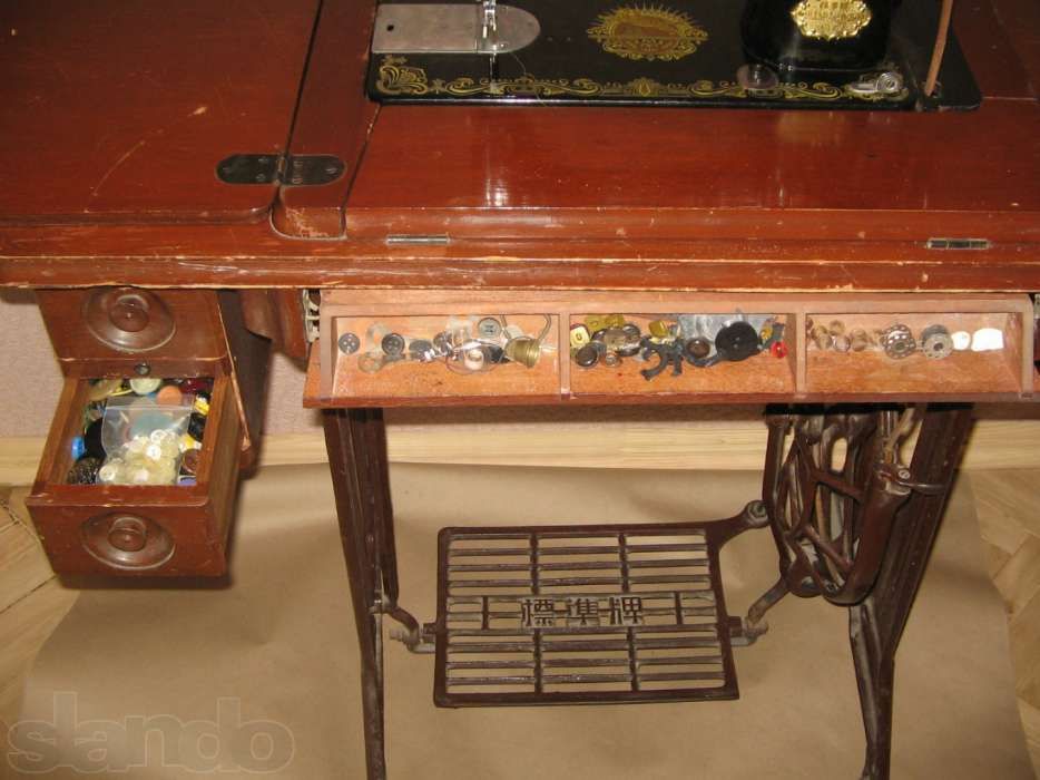 Китайская ножная швейная машинка "Стандарт"