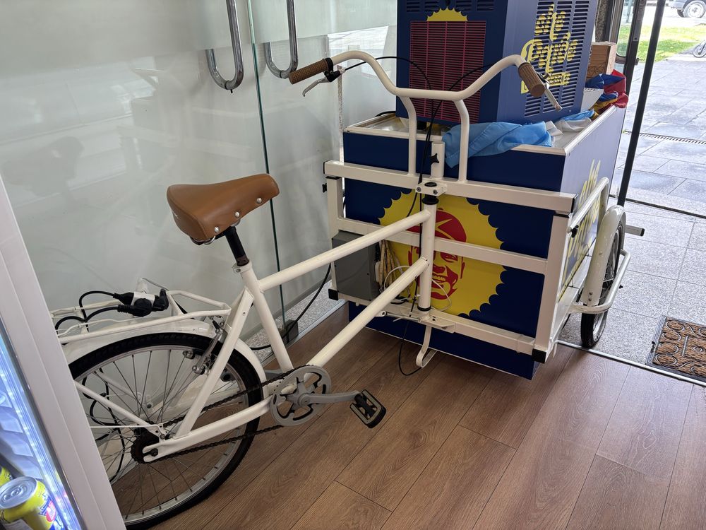 Bicicleta comercial movel