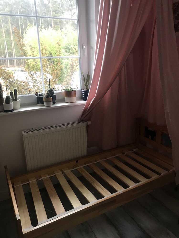 Łóżko dziecięce z materacem Ikea