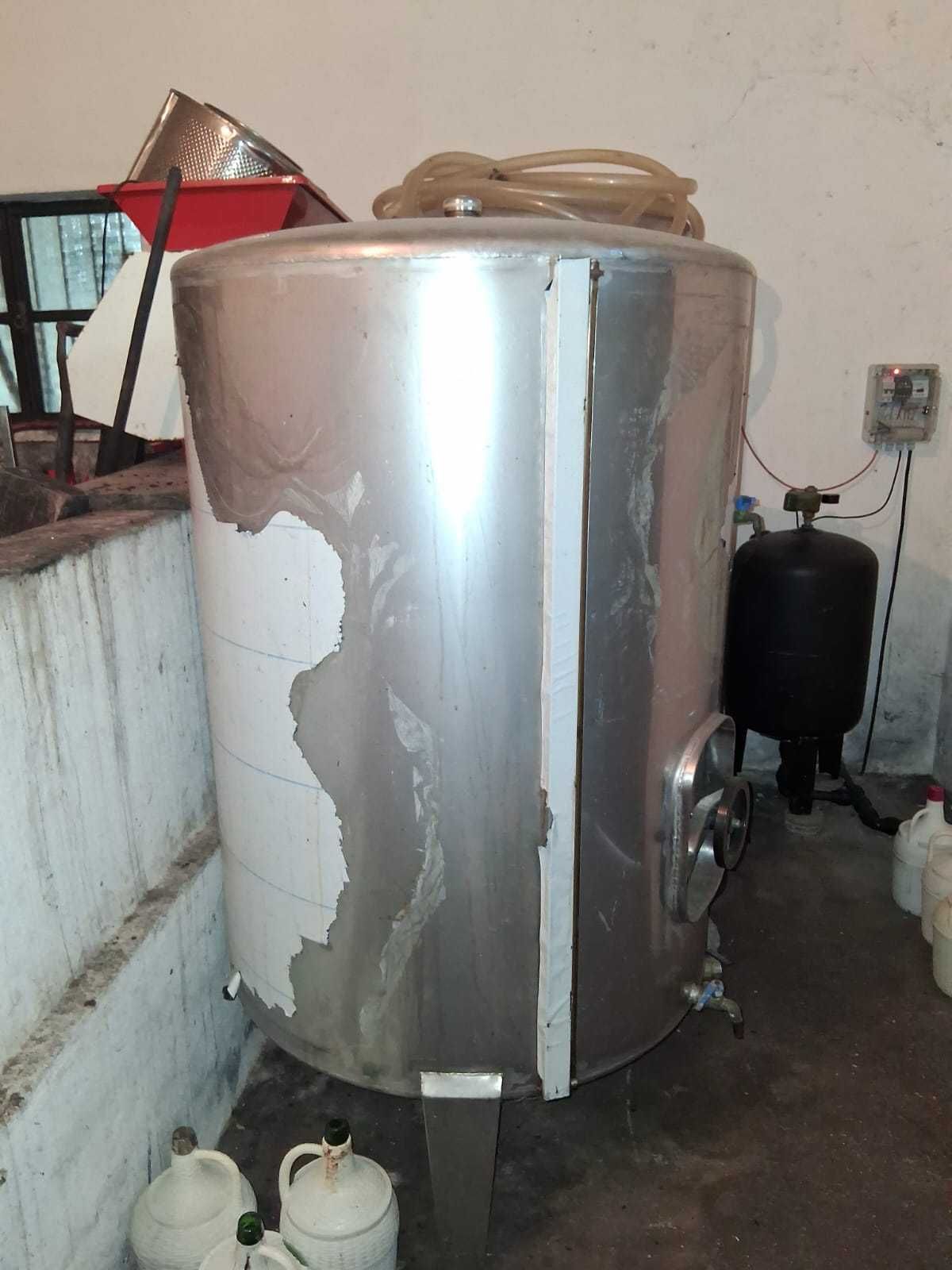 Vendo 2 cubas 1000l cada