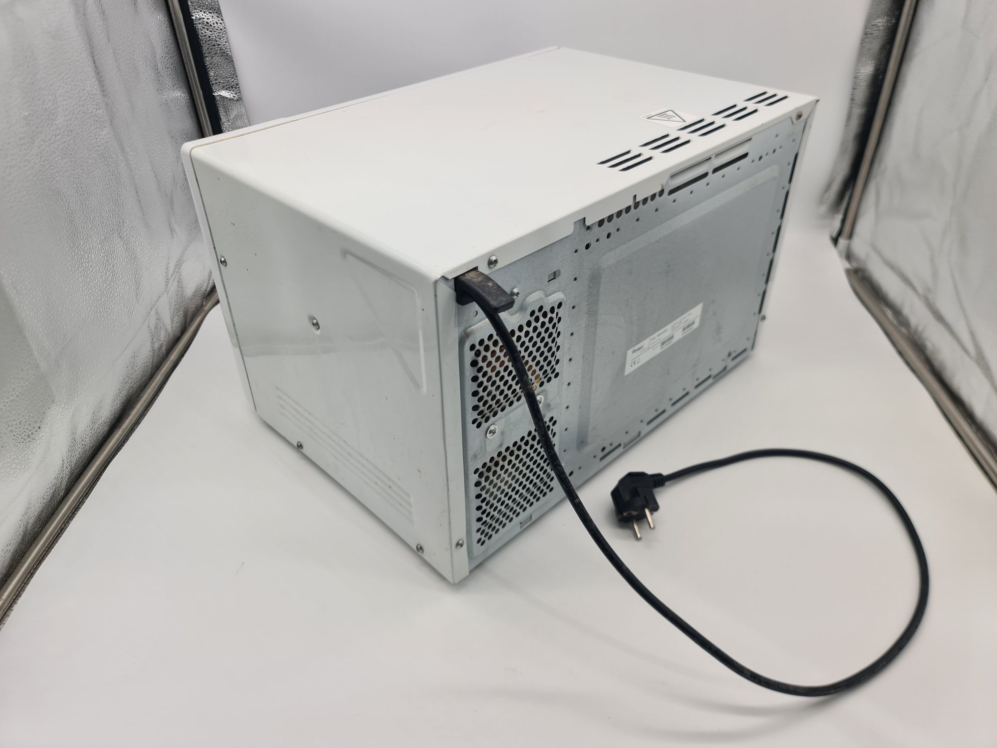 Microondas branco Whirlpool MWD 322