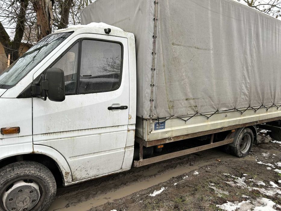 Samochód ciężarowy MERCEDES-BENZ