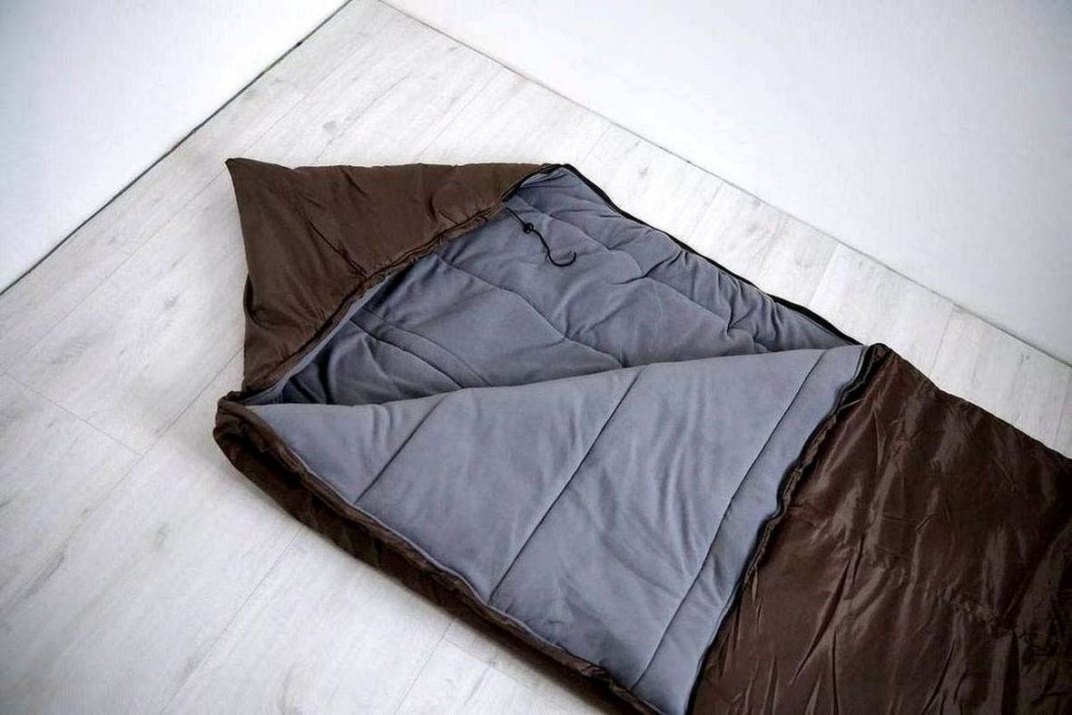 Захист від холоду та комфортний відпочинок з нашим спальним мішком
